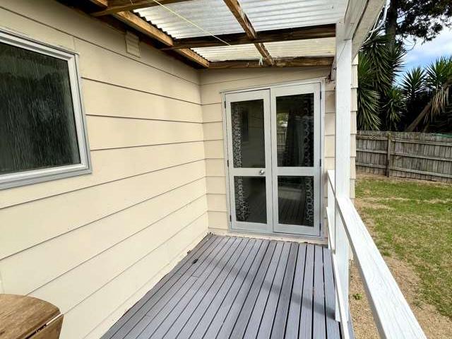 Property for rent in Green Bay, Oroua County