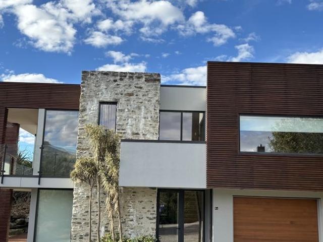 House for rent in Otakou