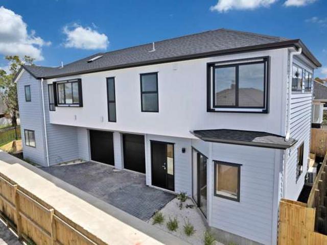 Townhouse for sale in Avondale