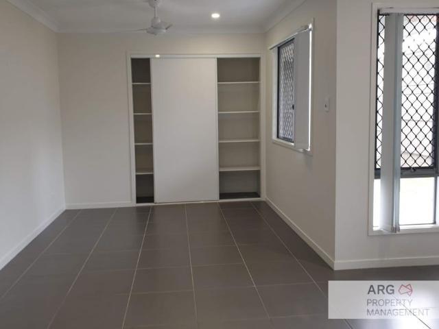 Townhouse for rent in Six Mile Creek Estate, Greater Brisbane