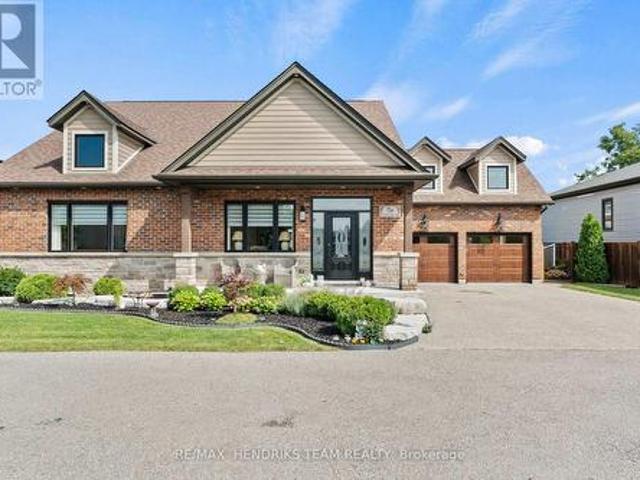 House for sale in Niagara, Ontario