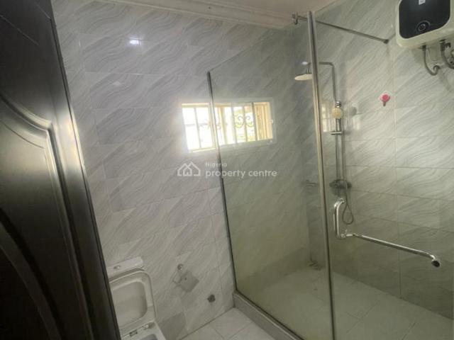 Detached duplex for rent in Eti Osa, Lagos