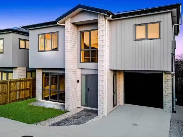 House for sale in Papakura