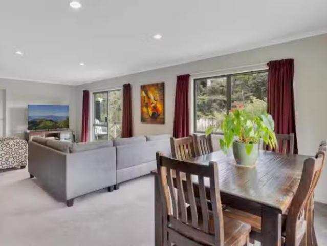 House for sale in Omokoroa, Bay Of Plenty