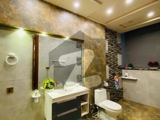 House for sale in Faisalabad, Islamabad Capital Territory