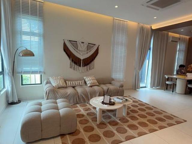 Terraced House for sale in Malaka
