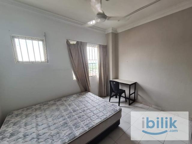 Room for rent in Petaling, Damansara Damai
