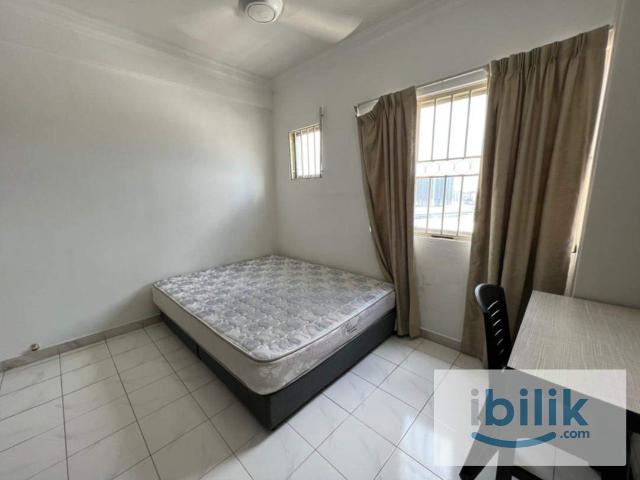 Room for rent in Petaling, Damansara Damai
