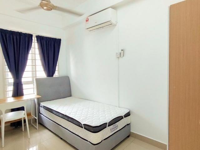 Room for rent in Petaling, Damansara Damai