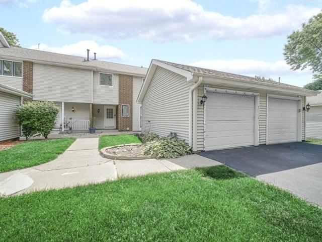 Townhouse for sale in Naperville, Illinois