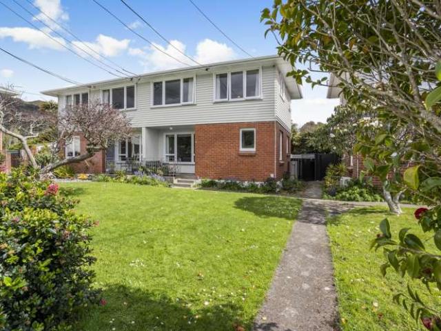 Townhouse for sale in Waterloo, Lower Hutt