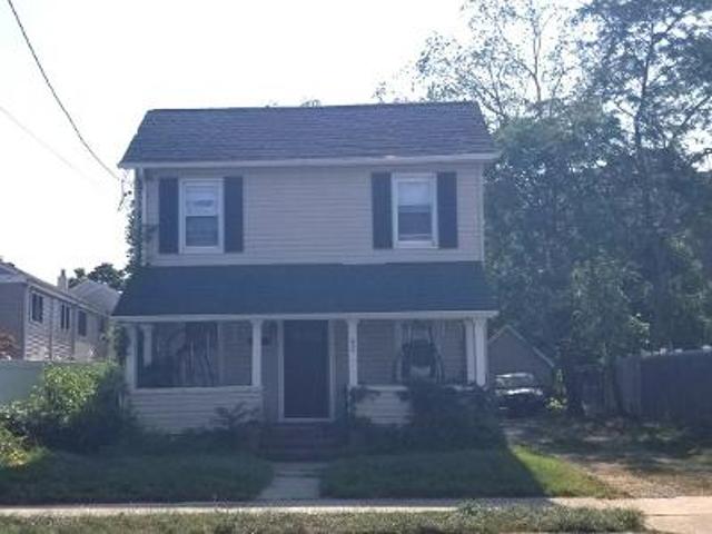 House for sale in Bohemia, New York