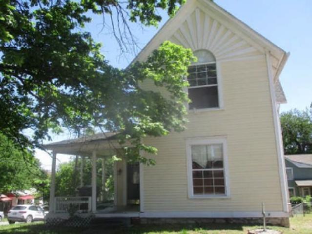 House for sale in Leavenworth, Leavenworth County