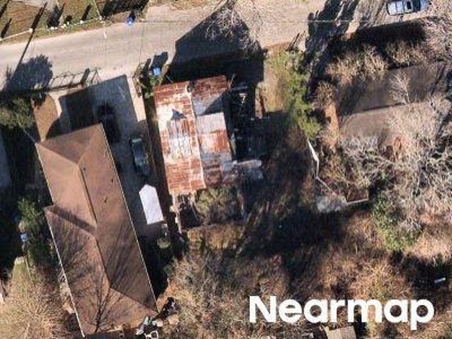House for sale in Charleston