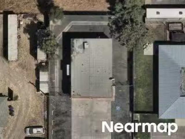 House for sale in Costa Mesa