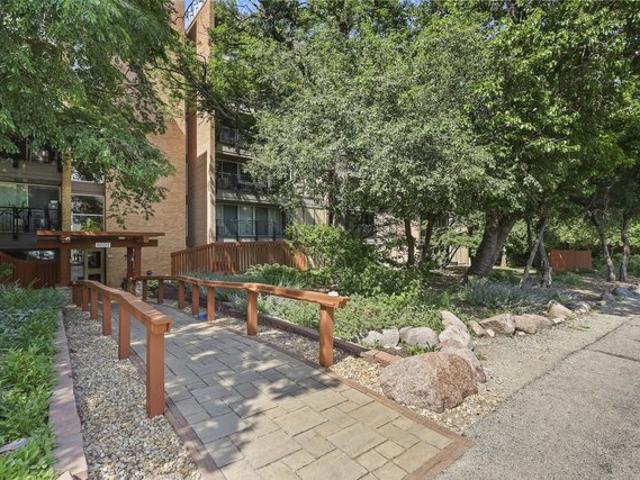 Condo for sale in Lisle, Illinois