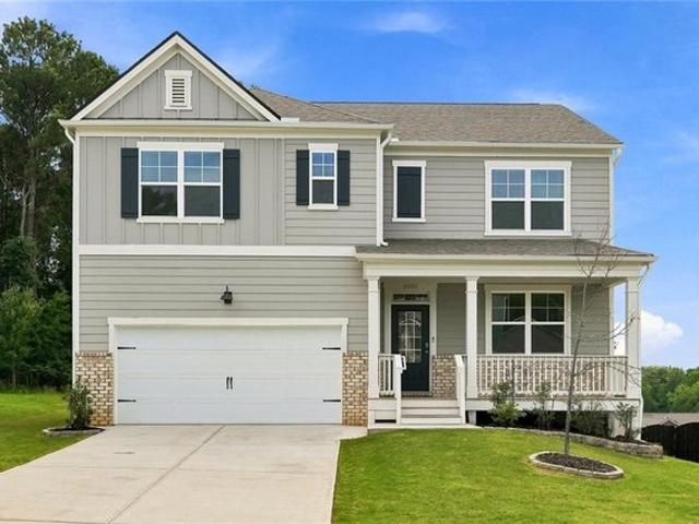House for sale in Flowery Branch, Georgia