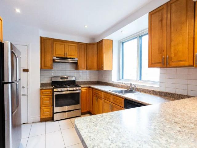 Apartment for rent in Hampstead, Quebec