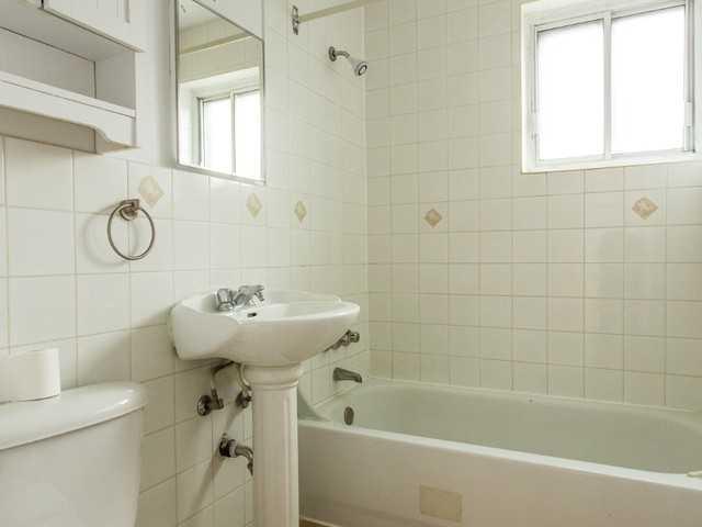 Apartment for rent in St. Leonard's, Quebec