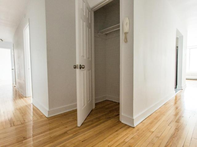 Apartment for rent in Hampstead, Quebec
