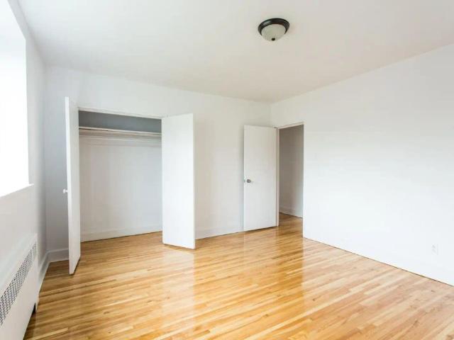 Apartment for rent in Hampstead, Quebec