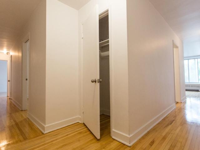 Apartment for rent in Hampstead, Quebec