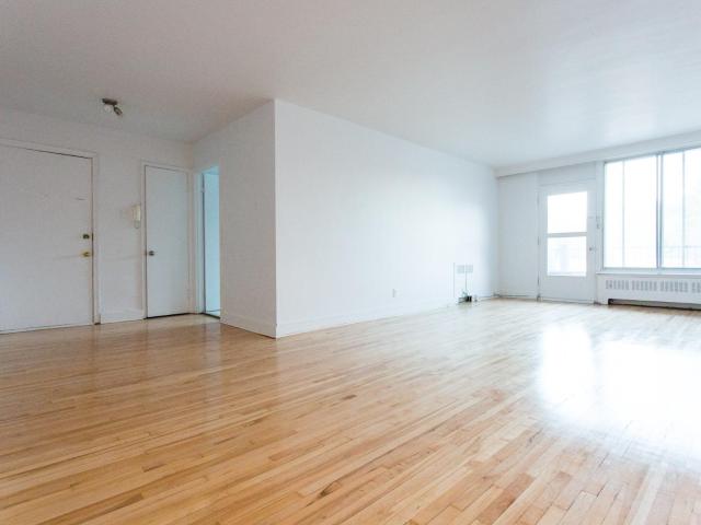 Apartment for rent in Hampstead, Quebec