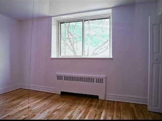 Apartment for rent in Hampstead, Quebec