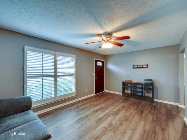 House for sale in Louisville, Jefferson County