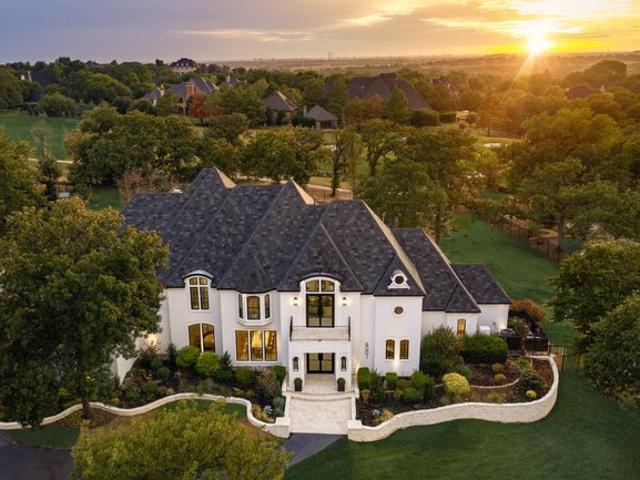 House for sale in The Estates at Tour 18, Flower Mound