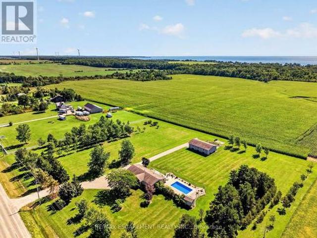House for sale in Ontario