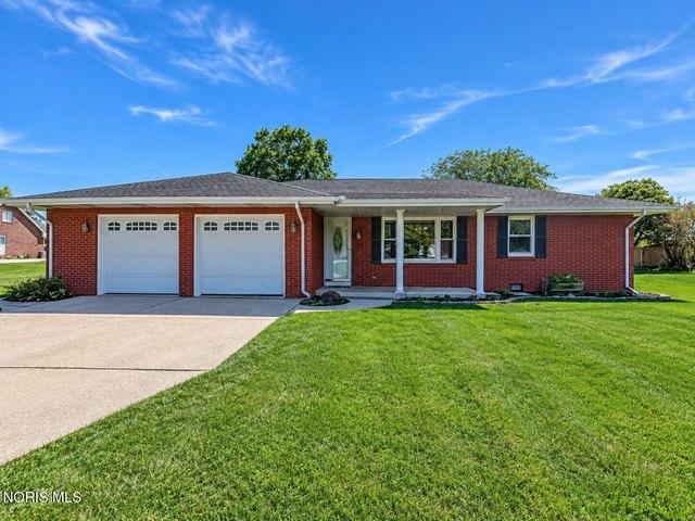 House for sale in Momenee Addition, Oregon