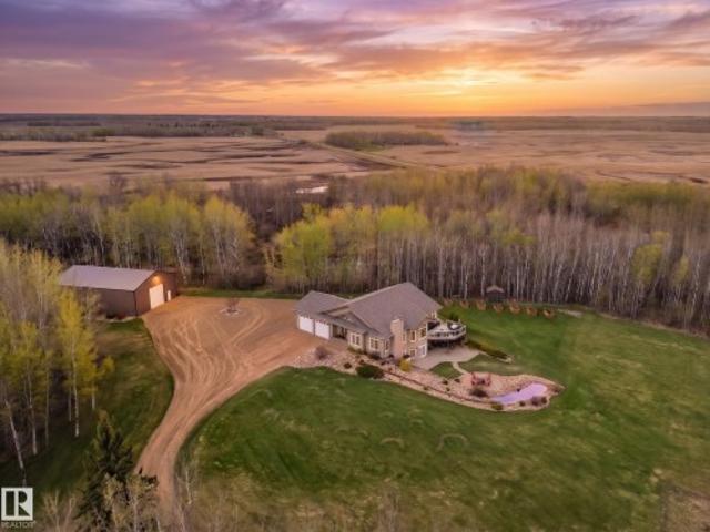 House for sale in Alberta