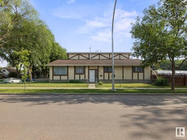 Duplex for sale in Edmonton