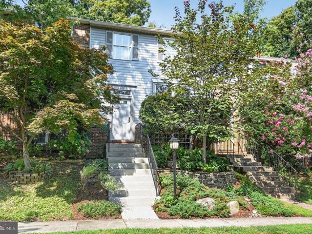 Townhouse for sale in Virginia