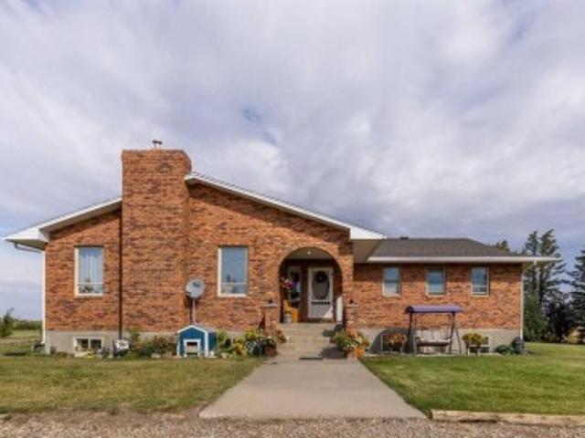 House for sale in Alberta