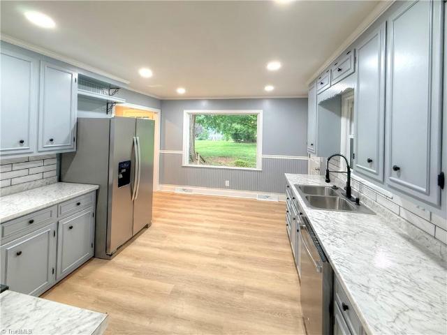 House for sale in Pfafftown, North Carolina