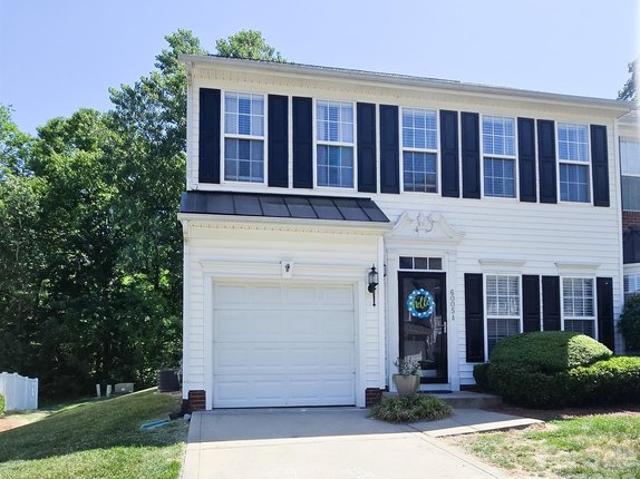 Townhouse for sale in Cramerton, North Carolina