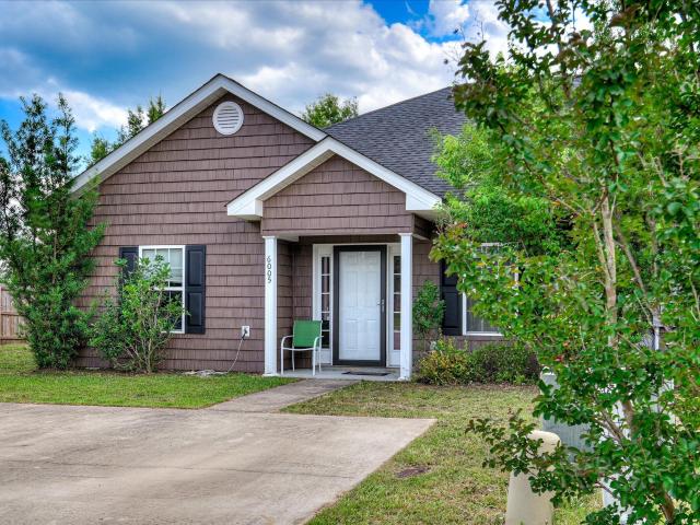 Townhouse for sale in Graniteville