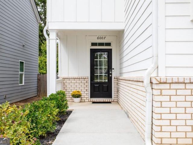 House for sale in Flowery Branch, Hall County