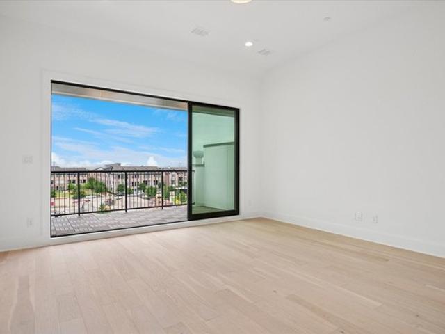 Townhouse for sale in Addison, Texas