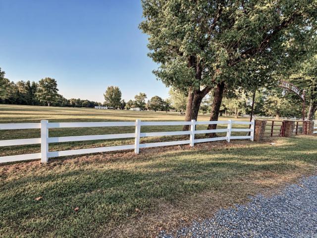 House for sale in Pine Bluff, Jefferson County