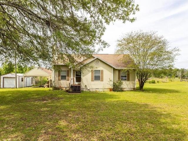 House for sale in Bronson, Florida