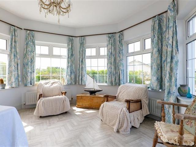 Detached House for sale in Ballynahown, Connacht