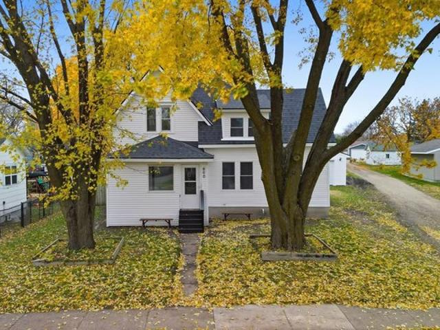 House for sale in Waseca, Minnesota