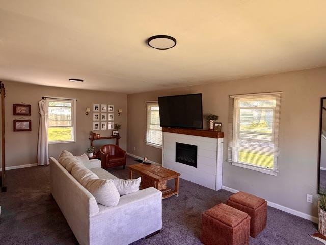 House for sale in Whiteside, Illinois