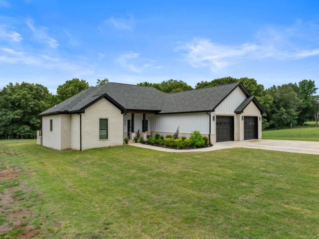 House for sale in Killen, Alabama