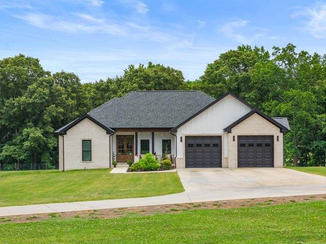 House for sale in Killen, Alabama