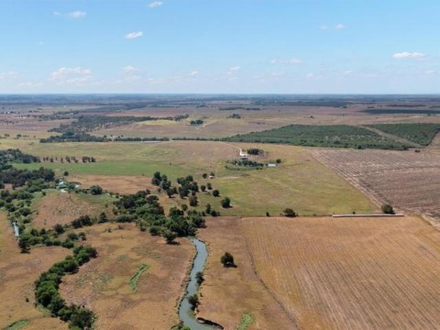 Farm for sale in Taylor, Williamson County