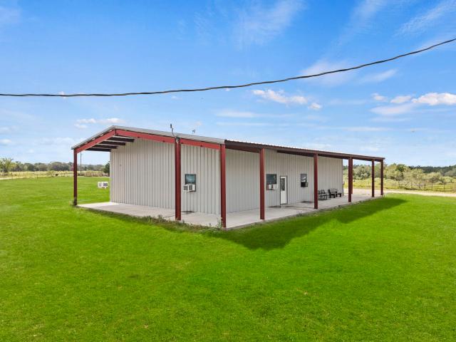 Farm for sale in Flatonia, Texas